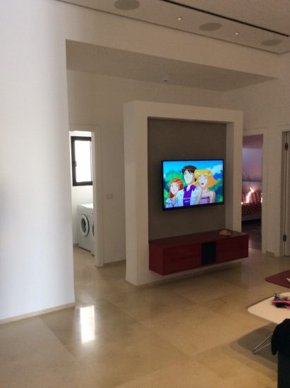 עיצוב סלון בית חכם