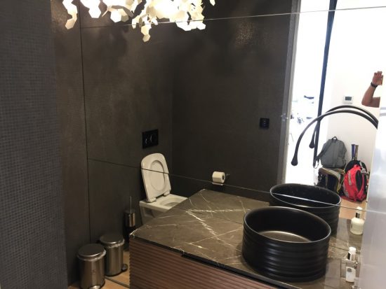 חדר אמבטיה חכם