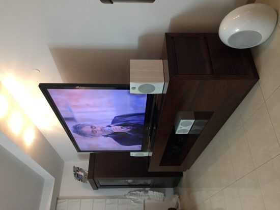 מערכת קולנוע ביתית חשמל חכם